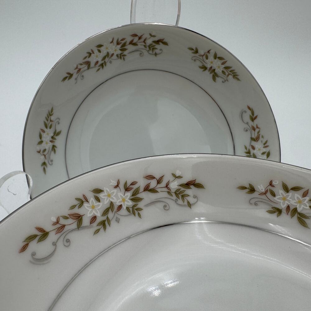 Set/9 Vtg Berry Bowls, Springtime Pattern by International, fruit/dessert/sauce
